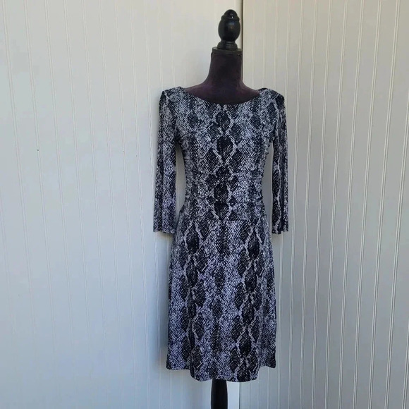 Enfocus Studio Womens Dress Snake White Black Print Fit Flare 3/4 Stretch Sz 4 - Picture 1 of 9